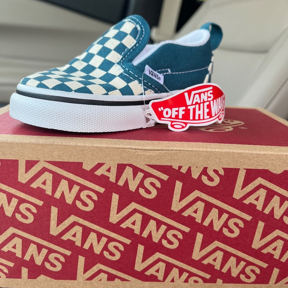Kids slip on van , brand new